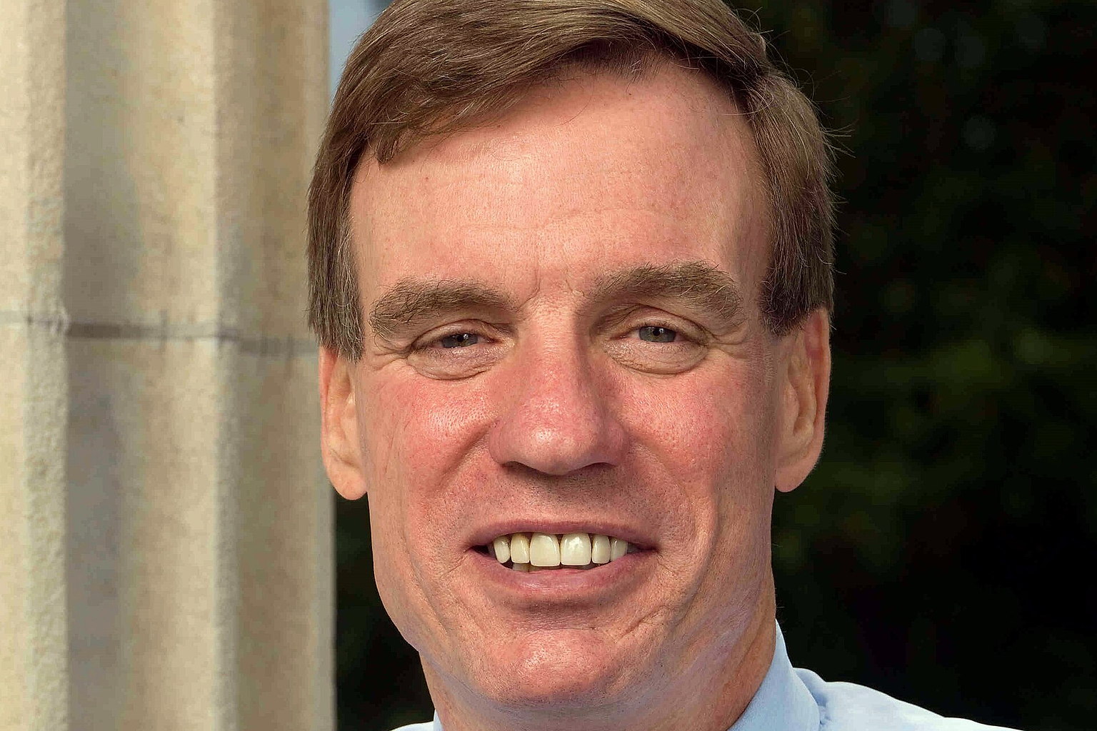 This is an updated Senate portrait for U.S. Senator Mark Warner. The photo currently on his Wiki page is old. See: http://www.warner.senate.gov/public/index.cfm/hiresphotos