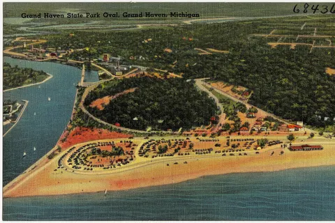 Title: Grand Haven State Park oval, Grand Haven, Michigan Subjects: Beaches; Parks; Lakes & ponds Places: Michigan > Ottawa (county) > Grand Haven Notes: Title from item. Extent: 1 print (postcard) : linen texture, color ; 3 1/2 x 5 1/2 in. Accession #: 06_10_014782