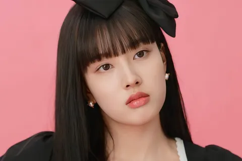STAYC during an interview for Marie Claire Korea in April 2022