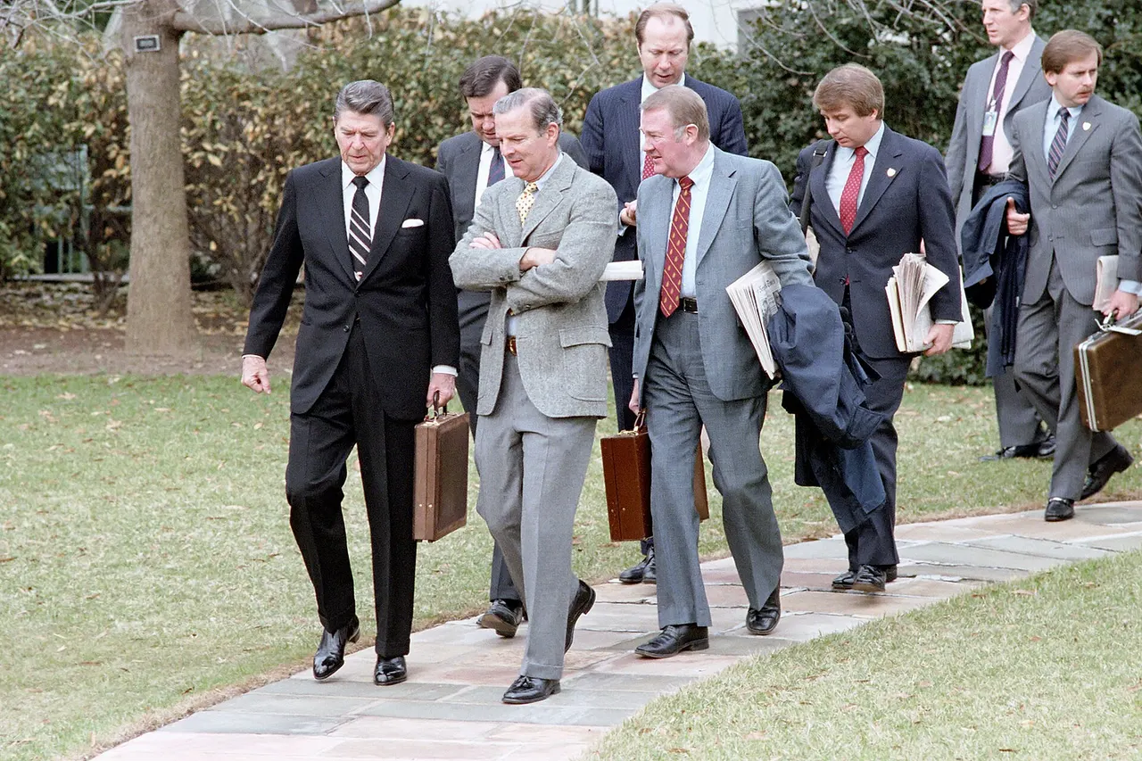 President Ronald Reagan Bill Clark David Gergen James Baker Ed Meese Larry Speakes Dave Fischer Walking at C9 During Departure Via Marine One for Trip to California - DPLA - 395053c3baf2d6961b618a0bdfc4807f