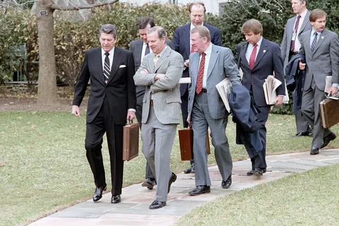 President Ronald Reagan Bill Clark David Gergen James Baker Ed Meese Larry Speakes Dave Fischer Walking at C9 During Departure Via Marine One for Trip to California - DPLA - 395053c3baf2d6961b618a0bdfc4807f