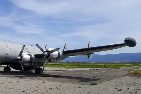 Lockheed 1049A Super Constellation (EC-121T) 1049A-55-86 N548GF by Don Ramey Logan