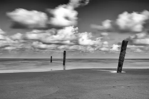 Beach “Oststrand” of Norderney , Lower Saxony , Germany Norderney, a seaside resort founded at the end of the 18th century, has extensive beaches in the west, starting in the east with the supervised West Beach, followed by the supervised North Beach. This is followed by an unsupervised beach stretching to the “Weiße Düne” (White Dune) about 5 kilometers away. Another 2 kilometers away is the Oase Beach with a nudist section.