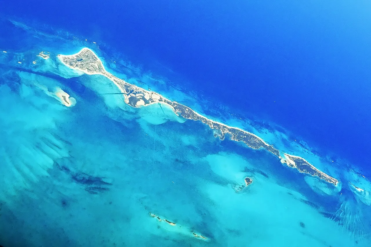 Great Guana Cay and Scotland Cay from aeroplane