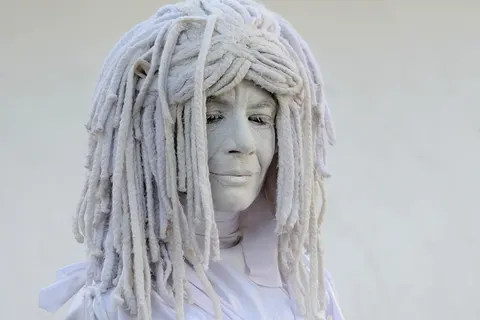 A living statue in Miami Beach, Florida .