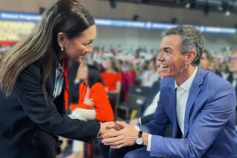 Philippine senator Risa Hontiveros meets Spanish prime minister Pedro Sánchez during the Global Progressive Mobilisation meeting in Barcelona , Spain, on 18 April 2026.