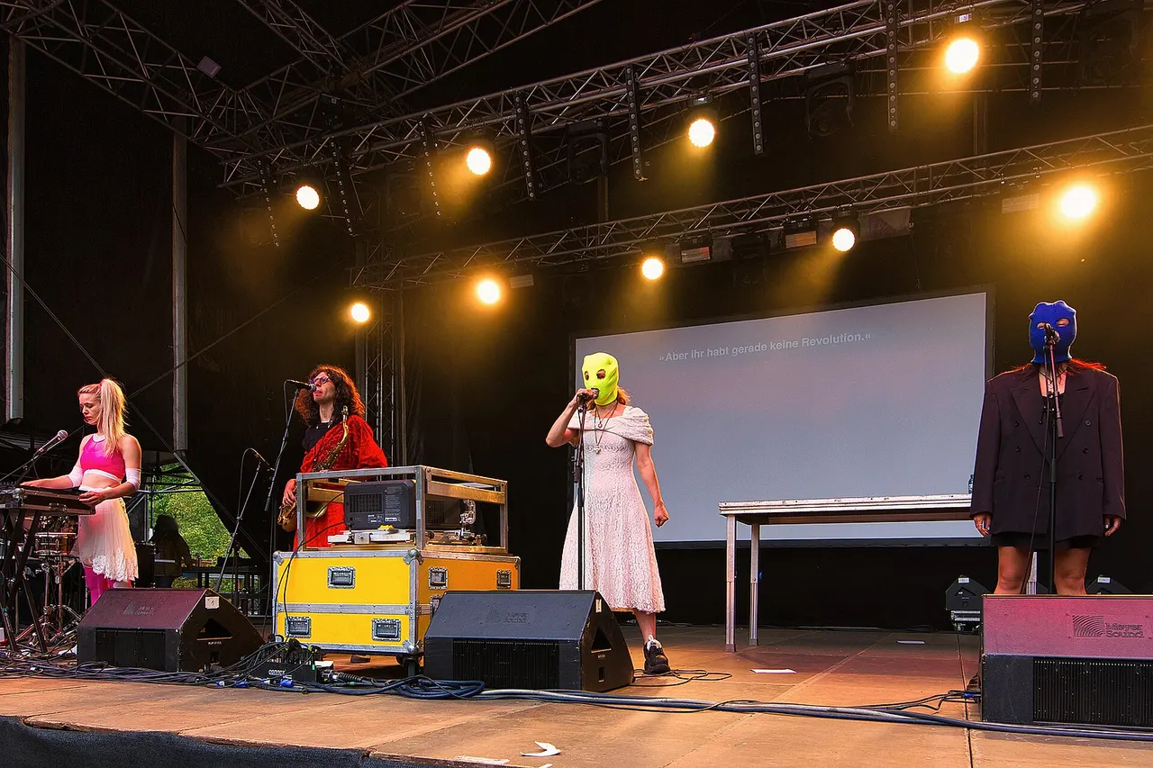 Feminist collective Pussy Riot from Russia performing on the big stage of Rudolstadt-Festival 2022 in Heinepark.