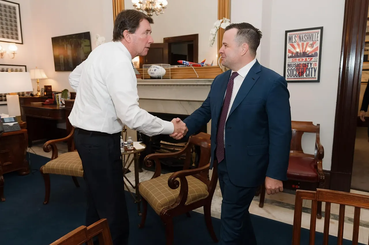Senator Hagerty meets with a nominee in Washington, DC on February 6, 2025. (Official U.S. Senate photo by Renee Bouchard)