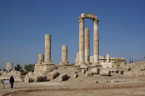 Jordan, Amman, Ruins of the temple of Hercules.