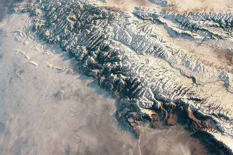 برف و شن در آسیای مرکزی
