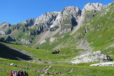 Dents Blanches seen from SE from a point near the refuge de la Vogealle, Haute-Savoie, France. The Dents Blanches are located at the border between France and Switzerland. Named points ltr: Corne au Taureau ( 2,630 m ), Pointe de la Golette ( 2,638 m ), the Dents Blanches Occidentales ( 2,709 m ), Dent du Signal ( 2 728 m ), Grande Brèche ( 2,711 m ).