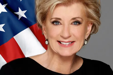 Linda McMahon 's official photo as the Administrator of the Small Business Administration .