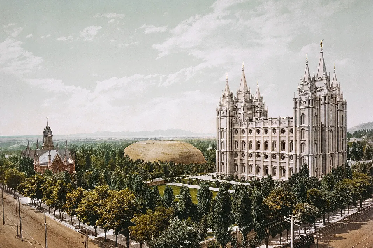 Temple Square , Salt Lake City, Utah, in 1899. Photochrom print.