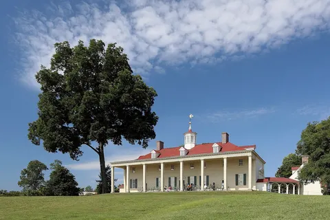 Mount Vernon Estate, Mansion, eastern facade