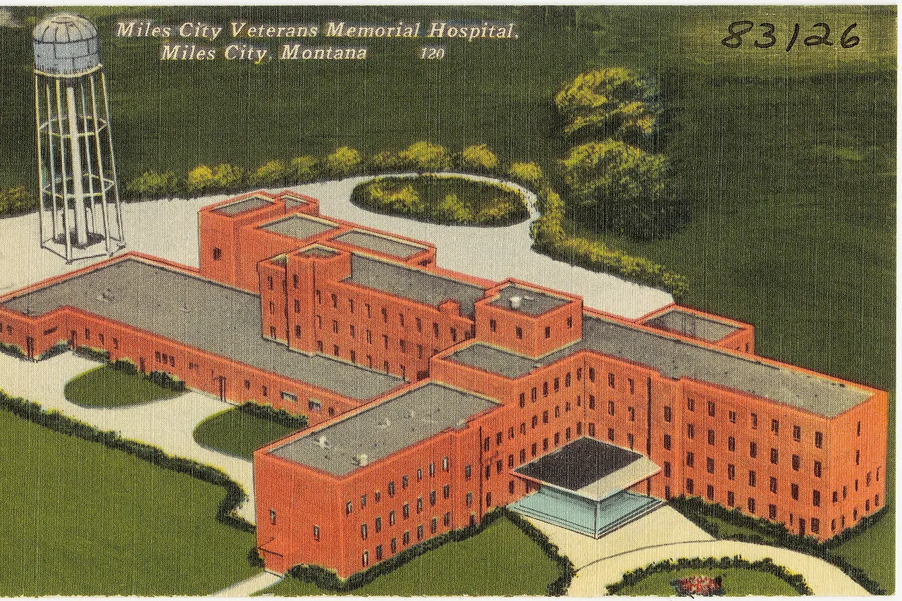Title: Miles City Veterans Memorial Hospital, Miles City, Montana Subjects: Hospitals Places: Montana > Custer (county) > Miles City Notes: Title from item. Extent: 1 print (postcard) : linen texture, color ; 3 1/2 x 5 1/2 in. Accession #: 06_10_015291