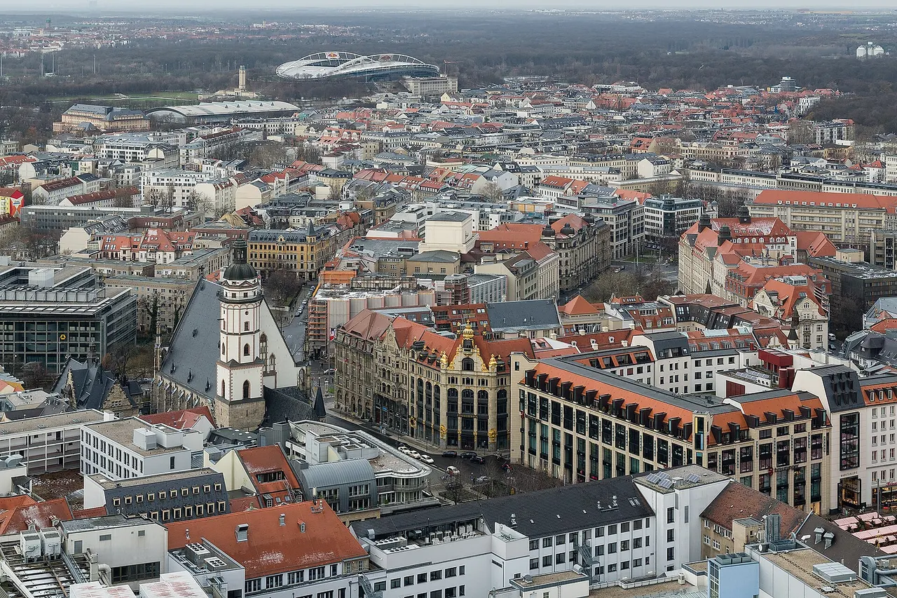 View over inner city of Leipzig with Thomaskirche