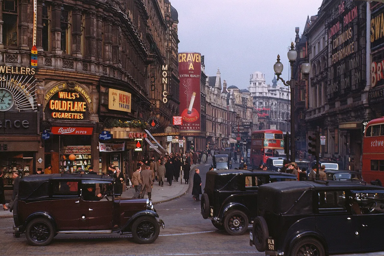 Shaftesbury Avenue from Piccadilly Circus , in the West End of London .