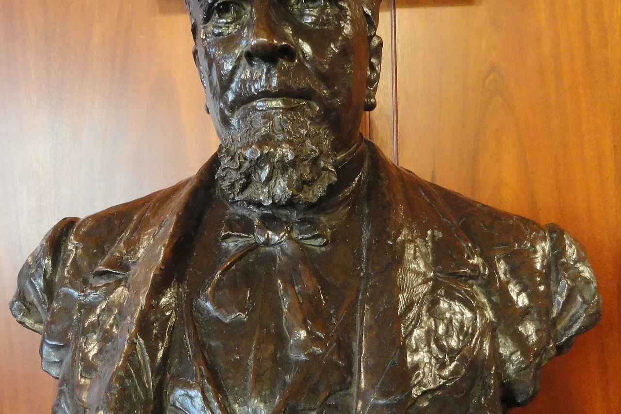 Bust of Judge William Samuel Pryor (1825-1914), within the Kentucky State Capitol, Frankfort, Kentucky, USA.This artwork is now in the public domain because it was first published before 1923.