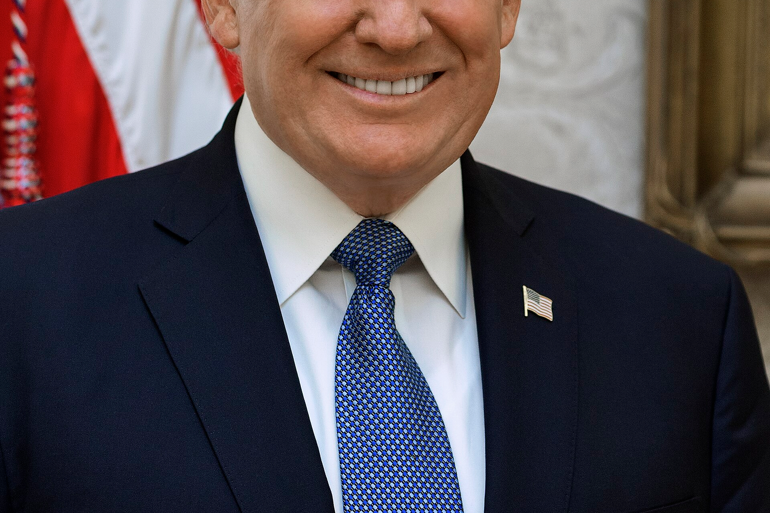 President Donald Trump poses for his official portrait at The White House, in Washington, D.C., on Friday, October 6, 2017. (Official White House Photo by Shealah Craighead)