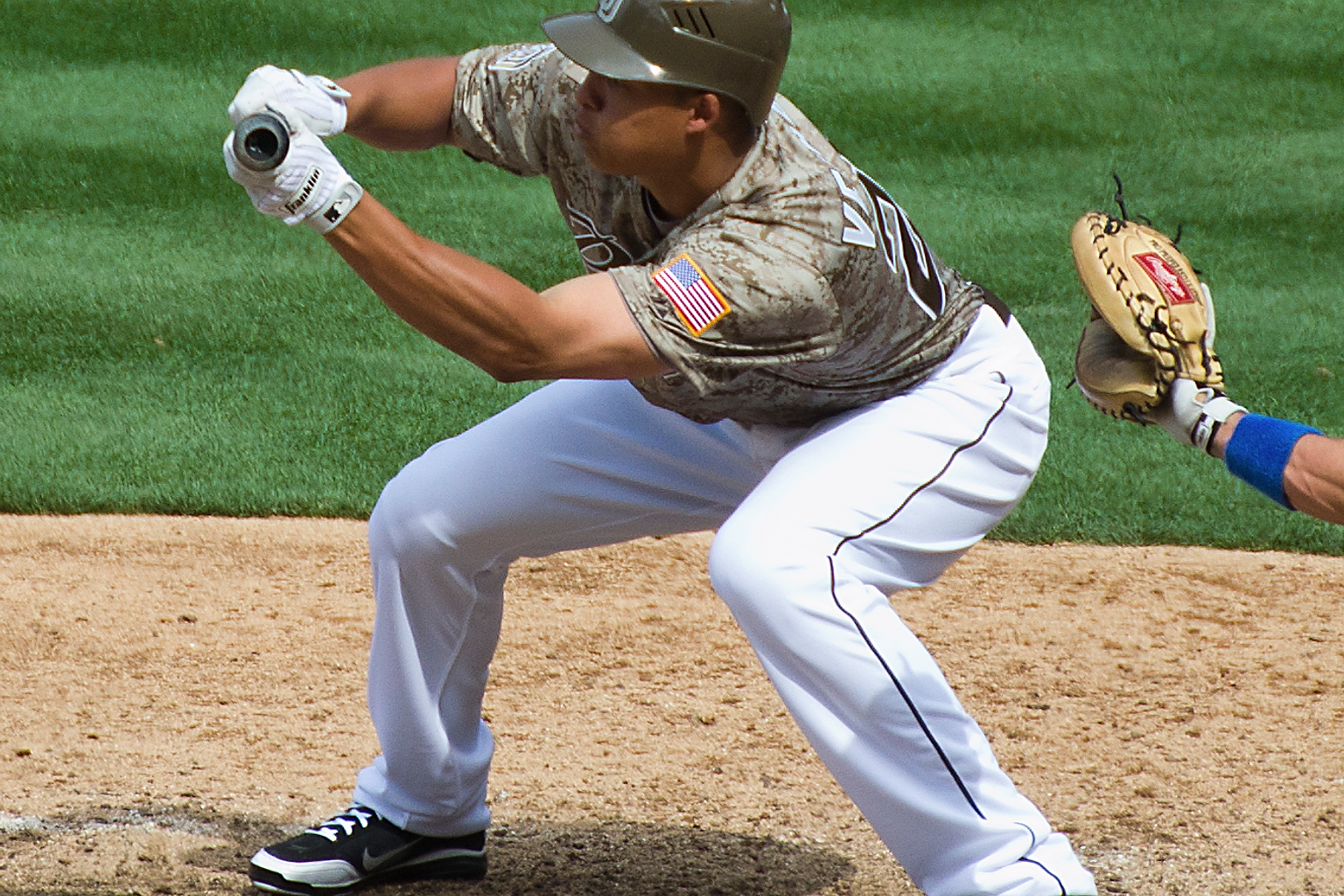 San Diego Padres Will Venable bunts