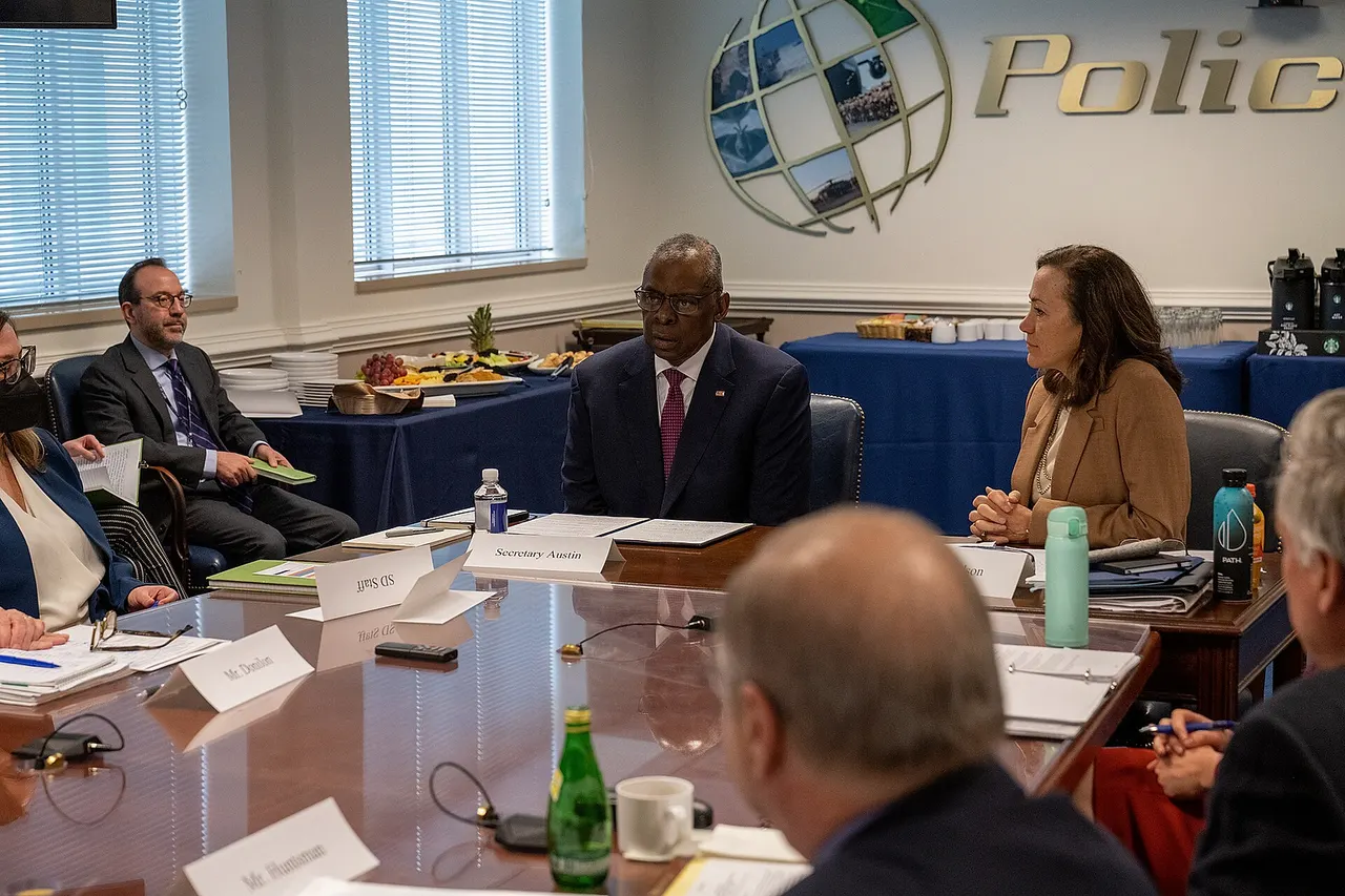 Secretary of Defense Lloyd J. Austin III speaks with members of the Defense Policy Board at the Pentagon Washington, D.C., March 6, 2022. (DoD photo by Joseph Clark)