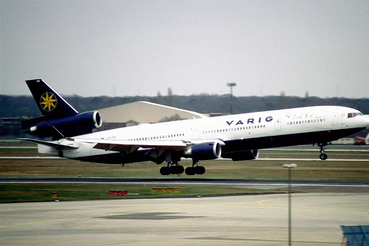 18fa - VARIG MD-11; PP-VPN@FRA;01.04.1998