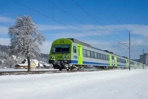 BLS EW III (mark III standard coaches) push-pull trainset hauled by a Re 465 locomotive on the RegioExpress service from Lucerne to Bern, just after Malters.