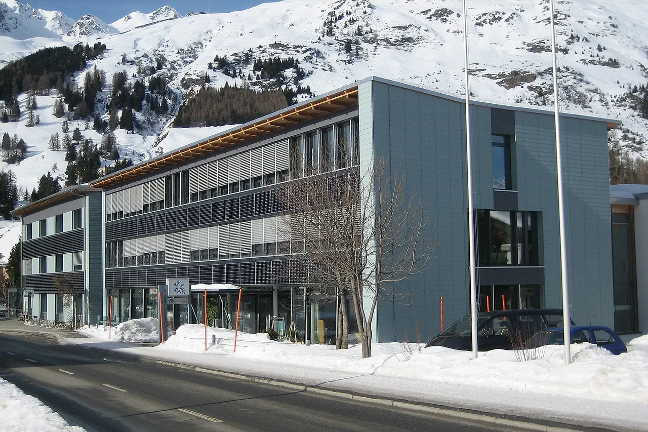 WSL Institute for Snow and Avalanche Research SLF, building of the institute on Flüelastrasse in Davos Dorf