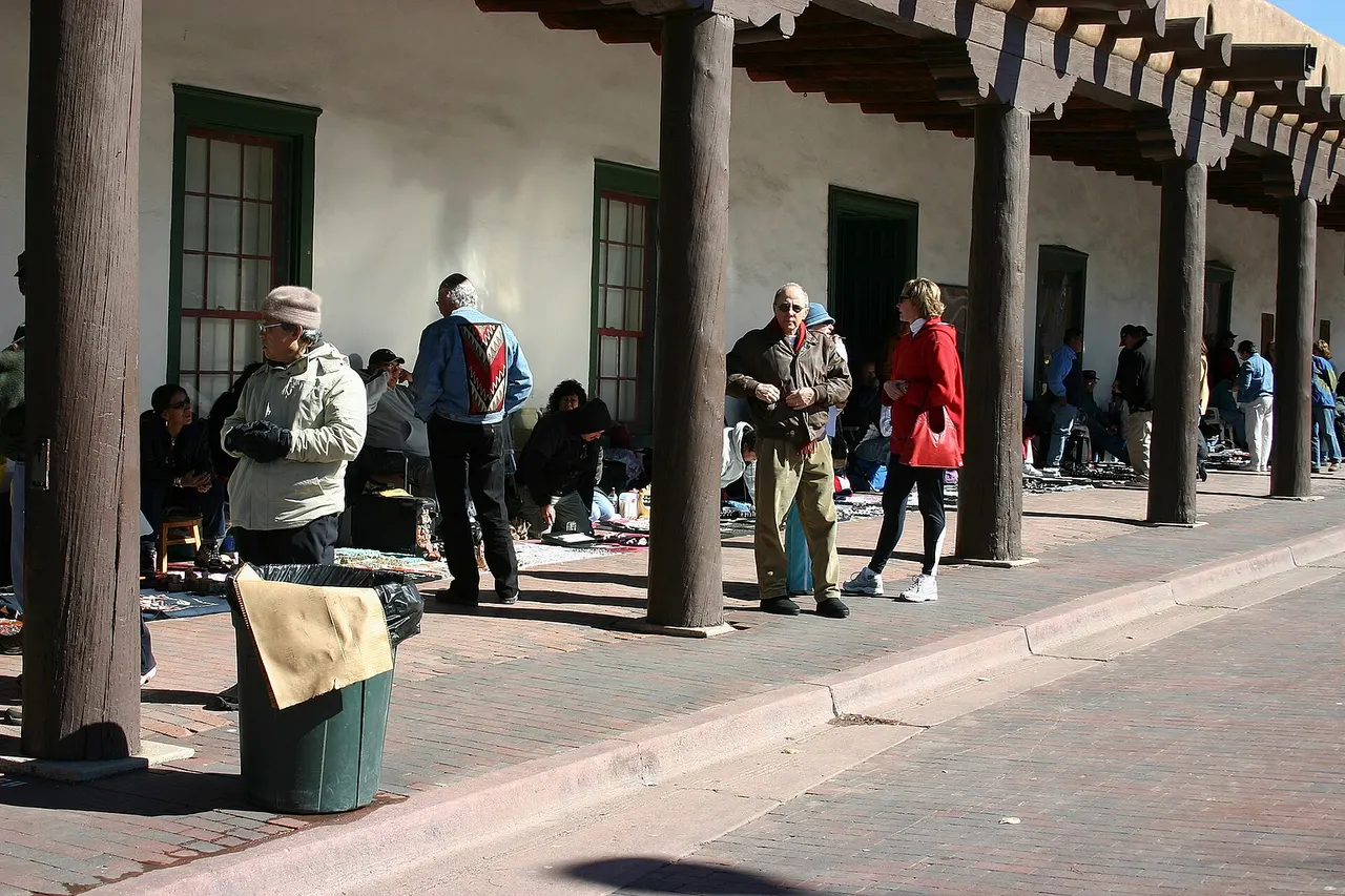 Street scene of Native American artists in Santa Fe, N.M.