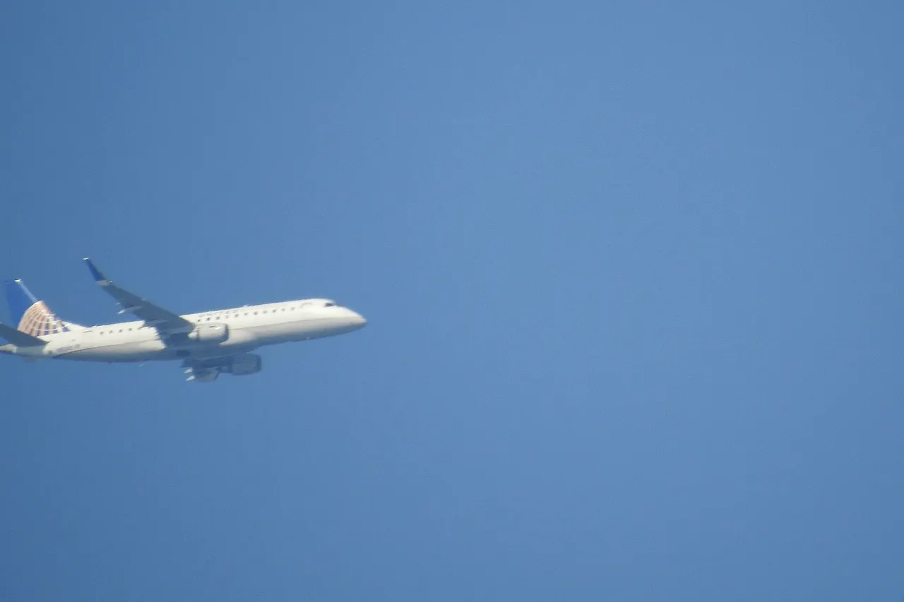 United Airlines Plane