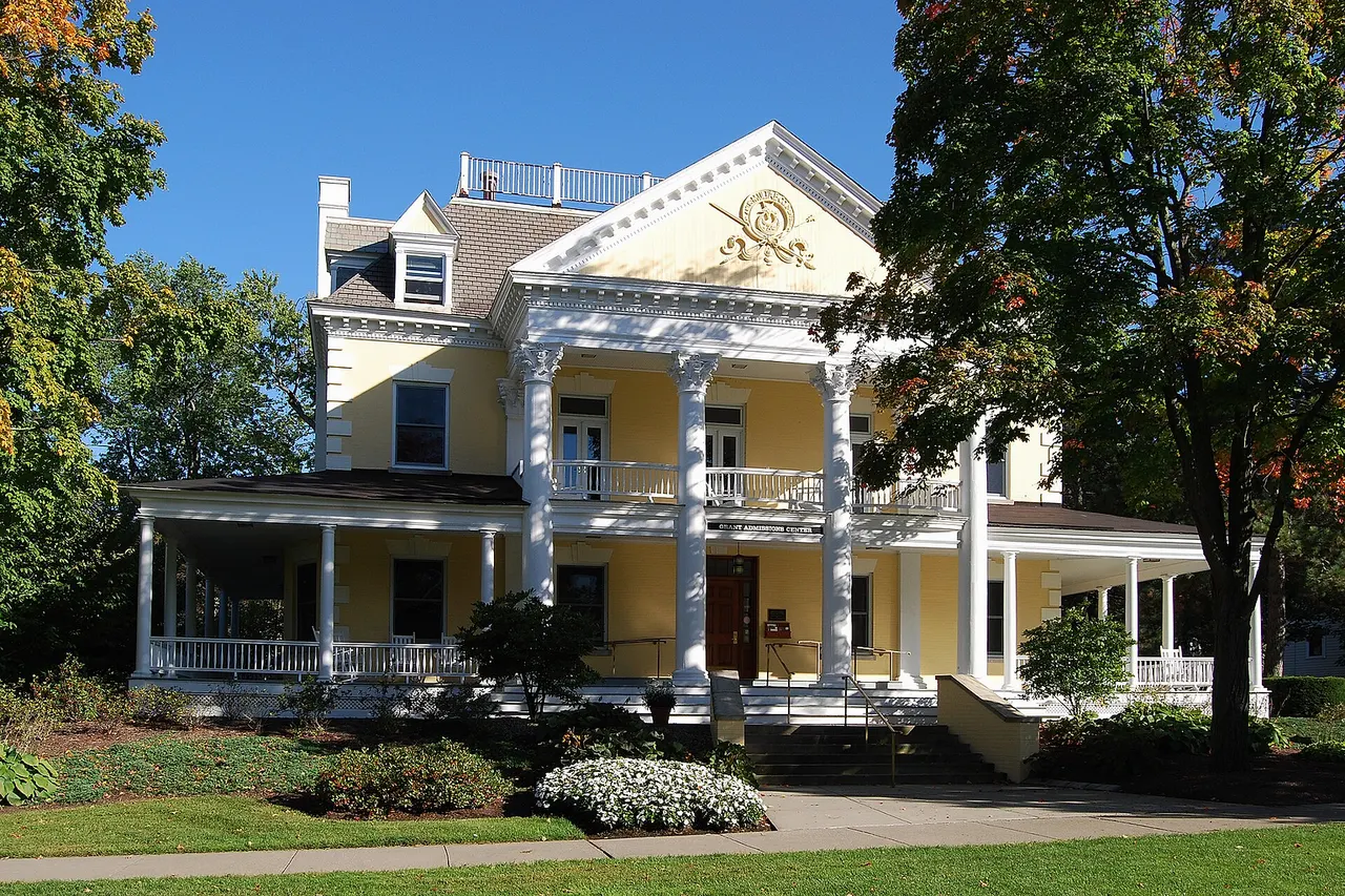 Grant Admissions Center, on the campus of Union College in Schenectady , New York , United States , former chapter house of the Alpha Delta Phi