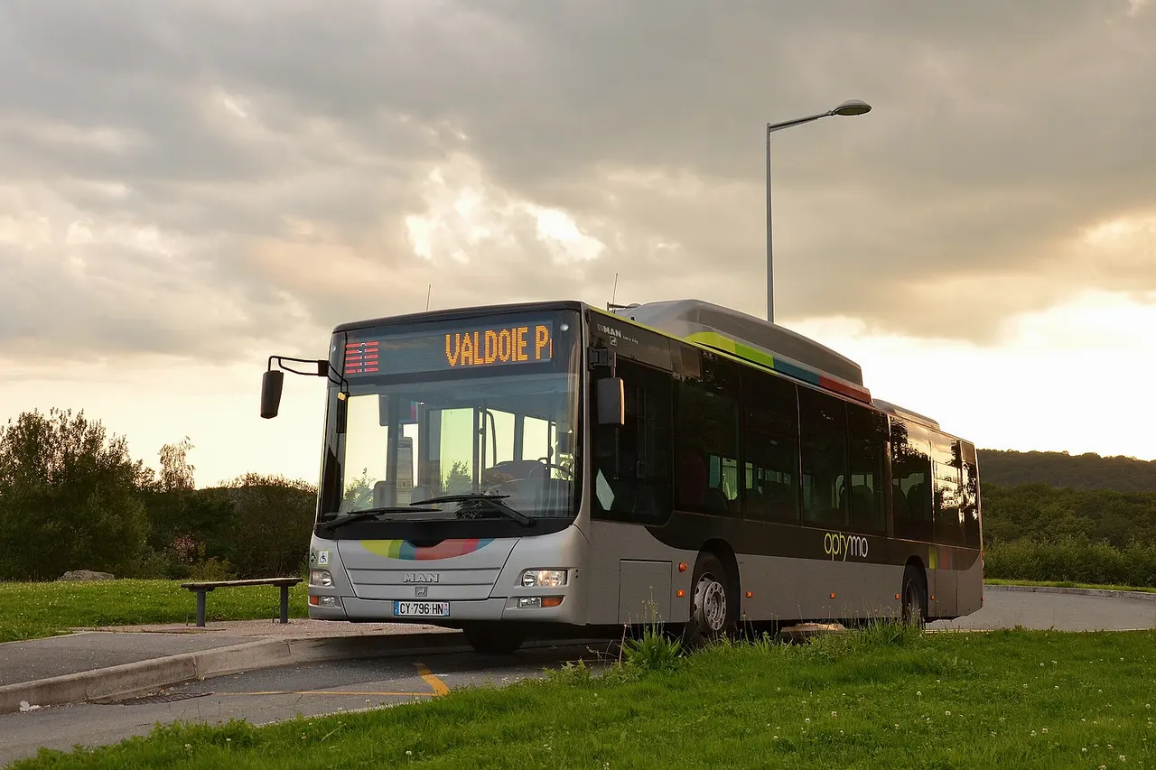 MAN Lion's City n°09 du réseau Optymo de Belfort au terminus de la ligne 1, Résidences La Douce.