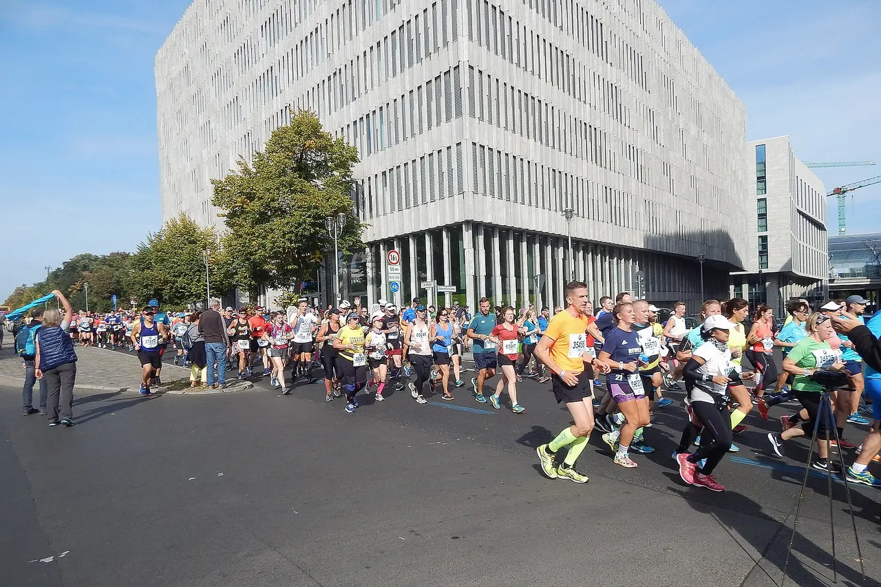 Eliud Kipchoge set a new world record at the Berlin Marathon 2018.