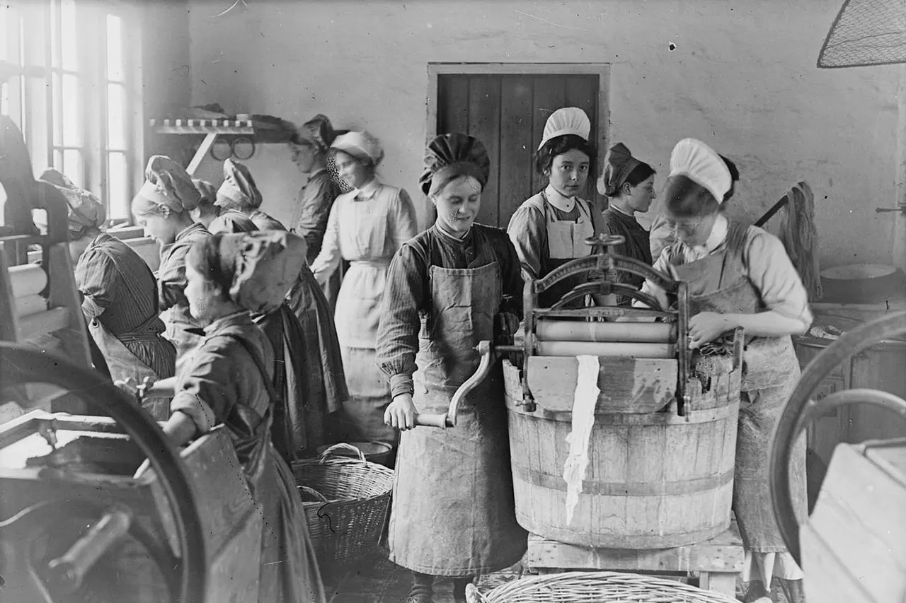 The Medical Services on the Home Front, 1914-1918 Raid-shocked girls working in the laundry of the Llangattack School of Arts and Crafts, Kitchener Heritage, Chailey.